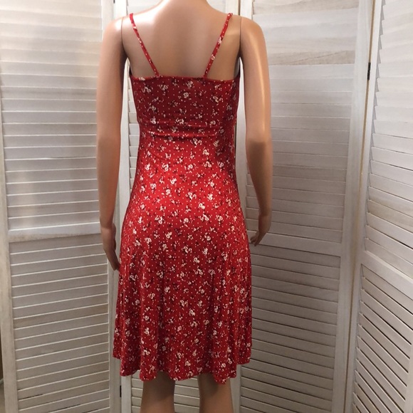 Pretty Little Thing Dress - Picture 2 of 10